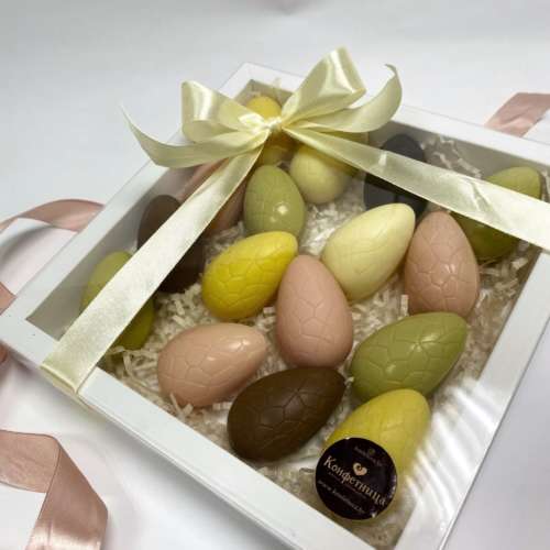 Набор из 16 шоколадных яиц